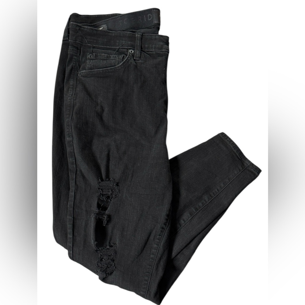 Torrid Black Distressed/Ripped Skinny Jeans – Plus Size